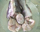 Foto langkah ke 1 dari resep Sayur Asam Ikan Baung Terong Asam (Sayur Asam Banjar).