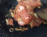 Foto langkah ke 4 dari resep Ikan goreng sambel tomat.