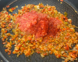 Foto del paso 5 de la receta: Fideuá de langostinos y pota