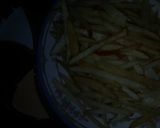صورة لخطوة 3 من وصفة التوميه والكاتشب المنزلي