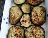 Foto del paso 7 de la receta: Pastel vegetariano de berenjena, tomate y queso