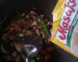 Foto langkah ke 3 dari resep Oseng Cumi Asin Pedas Manis.
