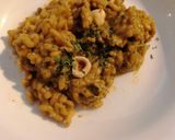 Foto del passaggio 7 della ricetta Risotto cremoso ai funghi, zafferano e nocciole
