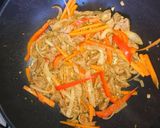 Foto del paso 4 de la receta: Wok de carne con arroz