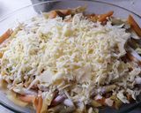 Φωτογραφία βήματος 4 της συνταγής One pot πέννες τρικολόρε με τυριά και κρέμα γάλακτος