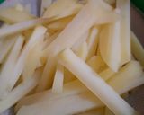 A picture of step 1 of Honey chilli potato.