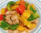 รูปขั้นตอนการทำที่ 3 ของ ผัดพริกหวาน3สีใส่หมูสามชั้น คีโต