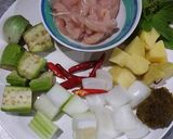 รูปขั้นตอนการทำที่ 1 ของ แกงเขียวหวานไก่ผ้กรวม