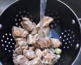 Foto langkah ke 2 dari resep Soup Iga Lobak & Kacang tanah.