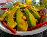 Foto del paso 4 de la receta ENSALADA De Aguacate🥑 con🌽Maíz...!