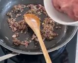 A picture of step 2 of Steamed Bird Shaped Dumplings.