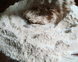 Foto del paso 3 de la receta: Pan rústico natural (baguette)