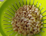 Foto del paso 2 de la receta: Ensalada de alubias de bote con champiñón
