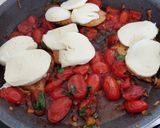 Capri csirkemell serpenyőben recept fázis 5 fotója