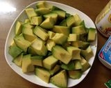 Hình bước làm 1 của món Sinh tố bơ sữa chua