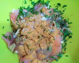 Foto del paso 1 de la receta: Pechuga de pollo al curry amarillo hindú con ajos y perejil