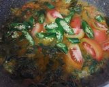 Foto langkah ke 3 dari resep 778.Mangut Ikan Asap Daun Singkong.
