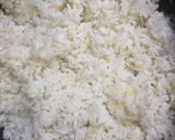 Gambar langkah 1 resipi Nasi Goreng Ekspres.