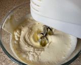 A picture of step 7 of Cream buns.
