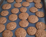 Foto del paso 6 de la receta: Galletitas de avena y algarroba