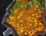 A picture of step 5 of Puri & chana 😋😋😋.