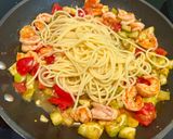 Une image de l'étape 3 de Spaghetti aux gambas.