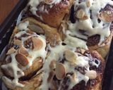 Foto langkah ke 7 dari resep Cinnamon Rolls Cream Cheese Frosting.