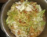 A picture of step 6 of Cabbage with chicken.
