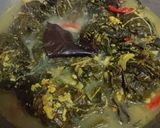 Foto langkah ke 8 dari resep Buntil Daun Singkong Isi Teri.