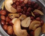 A picture of step 3 of Chivda namkeen.