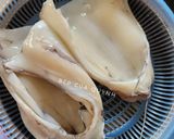 Hình bước làm 1 của món Mực (nang) một nắng nướng muối ớt xanh