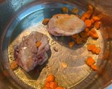 Foto del paso 1 de la receta Sopa de pollo y huevo duro
