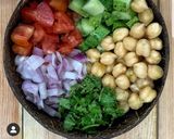 A picture of step 6 of Chickpea salad.
