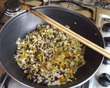 Foto del paso 4 de la receta: Wok vegetal con arroz, legumbres y vegetales