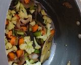 A picture of step 2 of Vegetable Pulao.