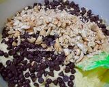 Foto langkah ke 4 dari resep Vanilla Chocochips Cookies.