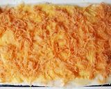 Hình bước làm 5 của món BÁNH MÌ cuộn trứng-ruốc gà