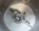 Foto del paso 2 de la receta: Helado de melón cantaloup elaborado con la Monsieur cuisine Plus