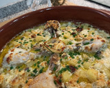 Foto del paso 3 de la receta: Muslitos de pollo al Roquefort con dátiles y zumo de naranja 🍗