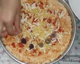 صورة لخطوة 5 من وصفة عجينه البيتزا باسهل طريقه