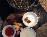 Hình bước làm 1 của món Cá bống mũn kho gừng