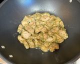 A picture of step 3 of Garlic Chicken Pasta with Butter.