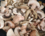 Foto del paso 3 de la receta: Salsa de hongos