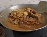 Foto langkah ke 7 dari resep 202. Gulai Ayam bumbu kelapa gongseng-Medan.