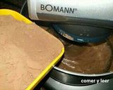 Foto del paso 2 de la receta: Bollos de leche rellenos de mousse de chocolate