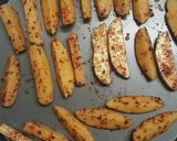 Foto langkah ke 2 dari resep Russet Potato Wedges.