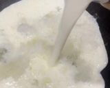 A picture of step 4 of Almond Gum (gond katira) Milkshake.