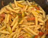 A picture of step 4 of Chicken Rasta Pasta.