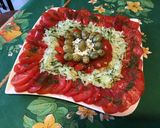 Une image de l'étape 8 de Salade de tomates, courgette, olives, feta et persil.