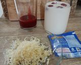 Foto langkah ke 2 dari resep Susu Keju Stroberi.
